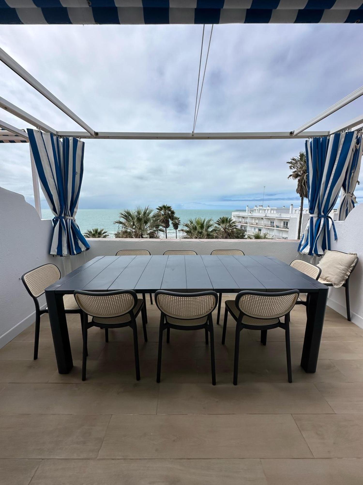 Gatu Villa Mar "Preferente Para Mayores De 25 Anos Y Familias " 엘푸에르토데산타마리아 외부 사진