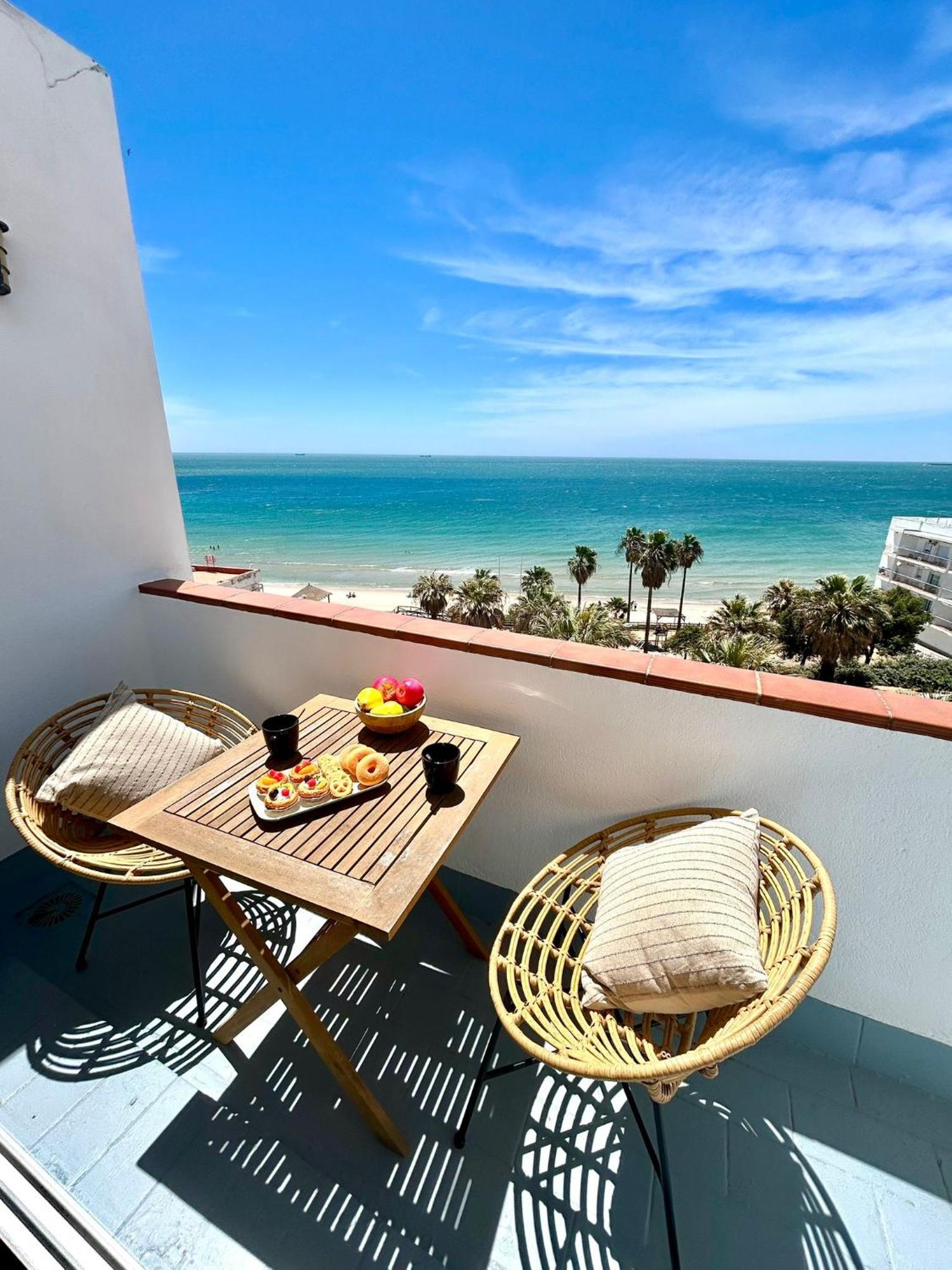 Gatu Villa Mar "Preferente Para Mayores De 25 Anos Y Familias " 엘푸에르토데산타마리아 외부 사진